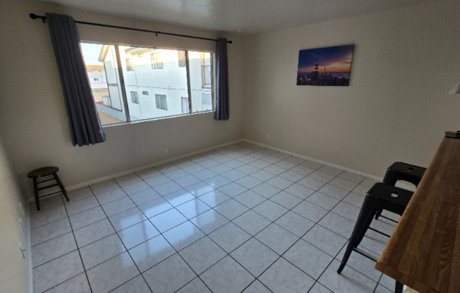 4446 W 136 ST