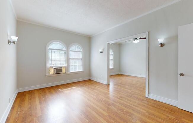 21 Westminster Avenue - 108