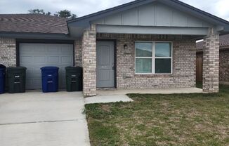 1806 Castroville Trl