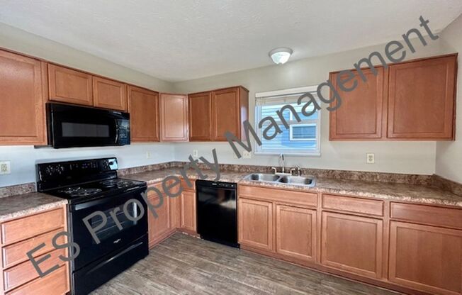 3 beds, 2 baths, $1,625