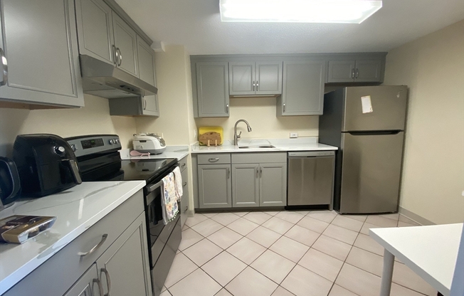 2 beds, 1 bath, 1,100 sqft, $3,500, Unit 1507