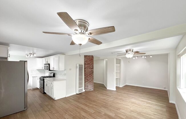 Charming 3BD/1BA Condo in University Heights W/ Shared Backyard, Detached Garage, & Shared Laundry Room!