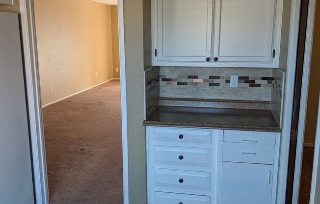 2 beds, 2 baths, $1,400