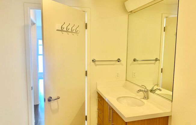 2 beds, 2 baths, $4,125, Unit 1