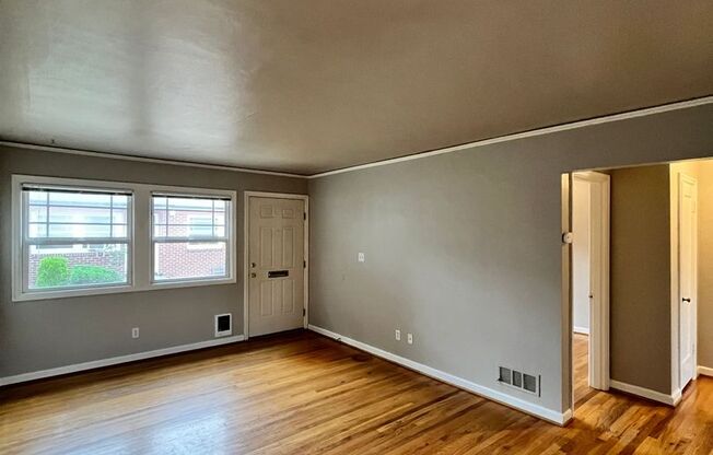 Alameda Court by Star Metro