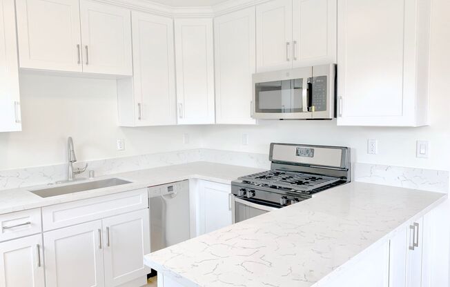 2020 W. 35th Street