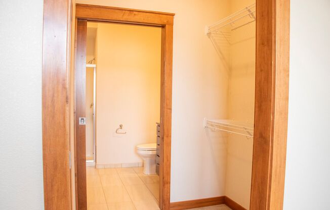 2 beds, 2 baths, $1,425, Unit 103