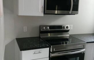 2 beds, 1 bath, $1,200