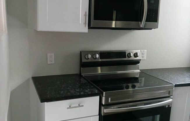 2 beds, 1 bath, $1,200