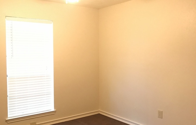 3 beds, 2 baths, $1,795