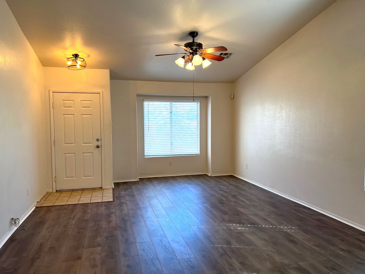 SINGLE STORY 2 BEDROOM GATED COMMUNITY NEAR NELLIS AIR FORCE BASE