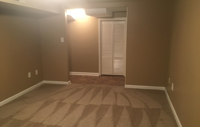 3 beds, 2 baths, $1,375