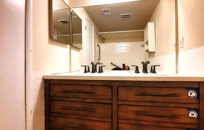 **Spacious 3BR/1BA Condo – Move-In Special!**  Recent Updates.