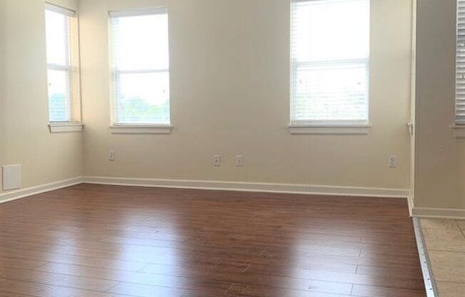 910 NW 13th St.