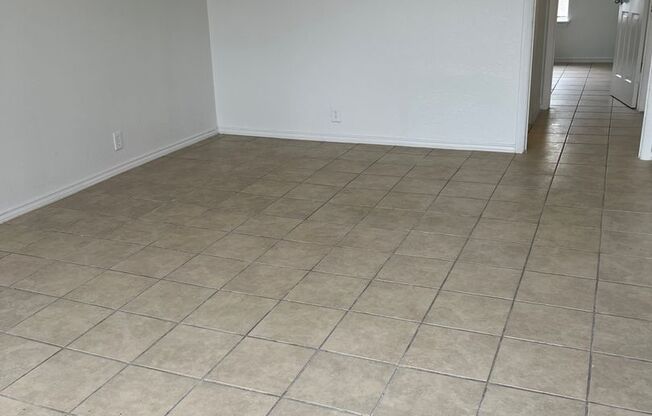 All Bills Paid 1 Bedroom 1 Bath