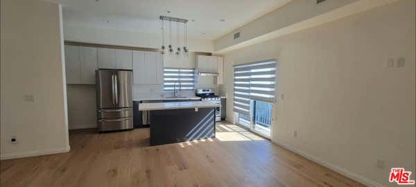 2 beds, 2 baths, 2,932 sqft, $3,500, Unit 1