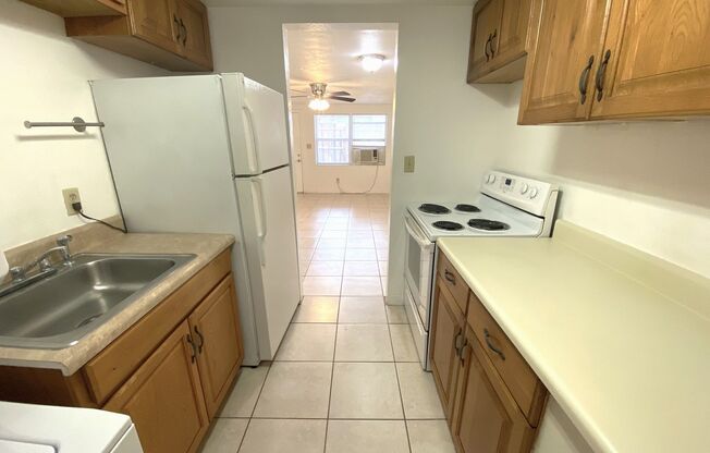 908 SW 6th Ave - Pet Friendly!