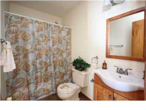 2 beds, 3 baths, $2,200