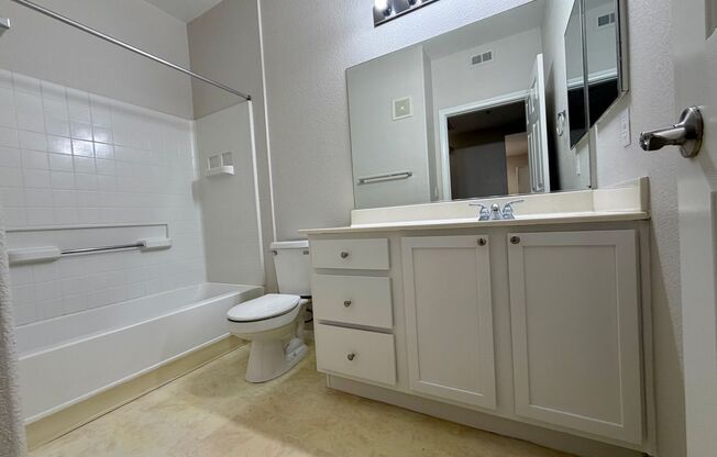 2 beds, 2 baths, $1,550, Unit # 6231