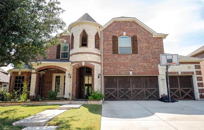 14785 PALM DESERT LN