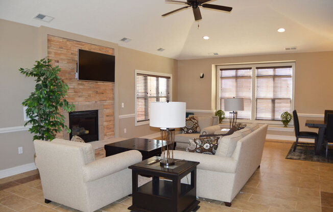 Clubhouse Lounge Area at Stoney Pointe Apartment Homes, Wichita, KS