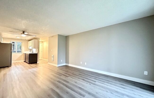 2 beds, 1 bath, 803 sqft, $1,515, Unit 89