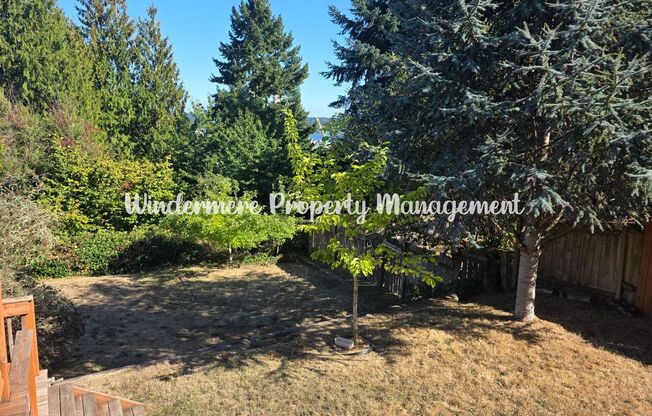 *Affordable and Available Now!* Conveniently located 3 bed in Bremerton, large corner lot!