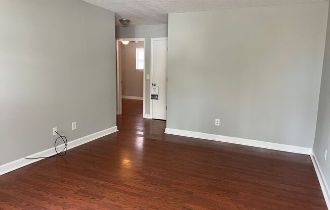 2 beds, 1 bath, $950, Unit Unit 1