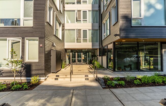 Betula House - Contemporary Living on Seattle's Most Connected Hill