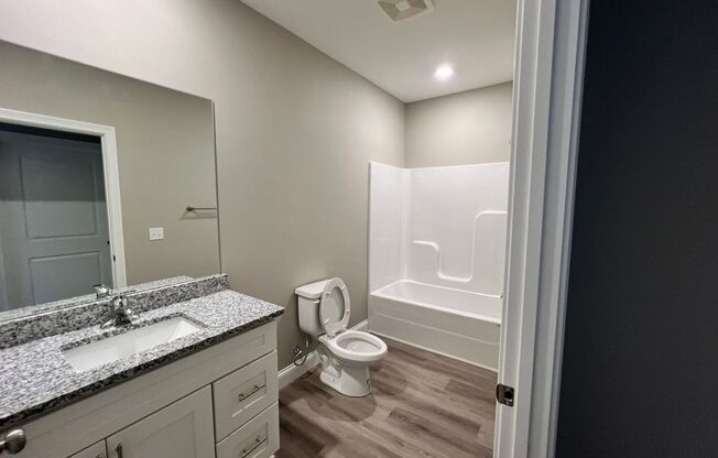 1 bed, 1 bath, 721 sqft, $885, Unit 721