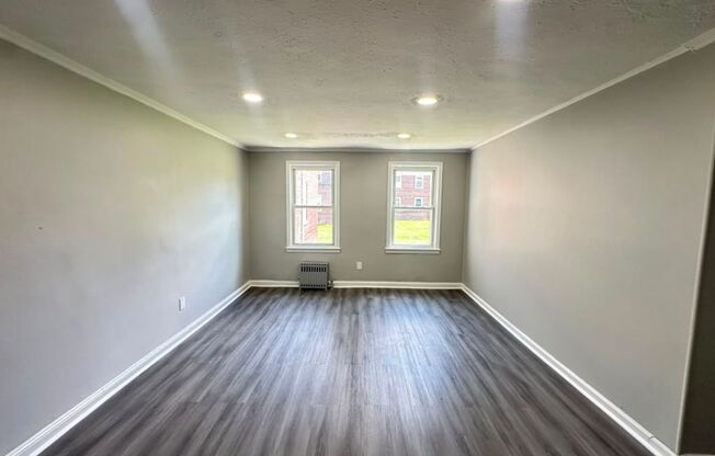 1 bed, 1 bath, 750 sqft, $1,725, Unit APT R-1