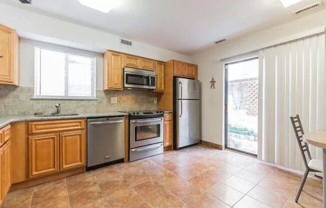 Incredible 2-Bedroom Apartment in Queen Village with Parking! Available February 2026!