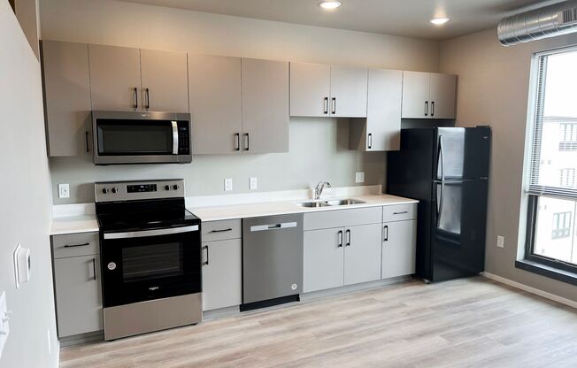Studio, 1 bath, 558 sqft, $925, Unit Bldg 5 Apt 5326