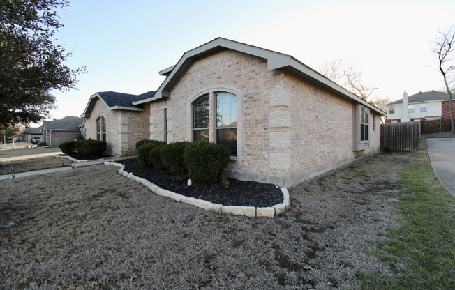 1405 MEADOWLARK LN