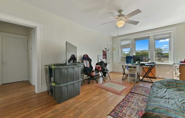 1746 Commonwealth Ave, Boston MA 11