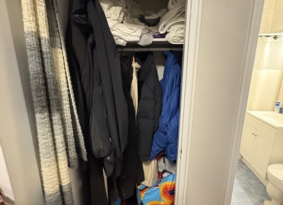 1 bed, 1 bath, 480 sqft, $3,200, Unit 3D