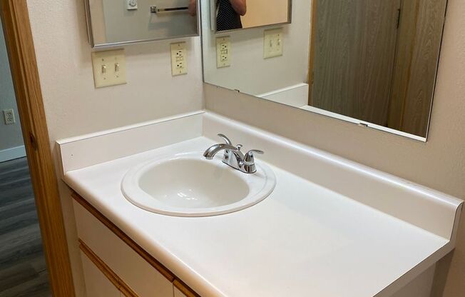 Studio, 1 bath, 462 sqft, $1,250, Unit 305