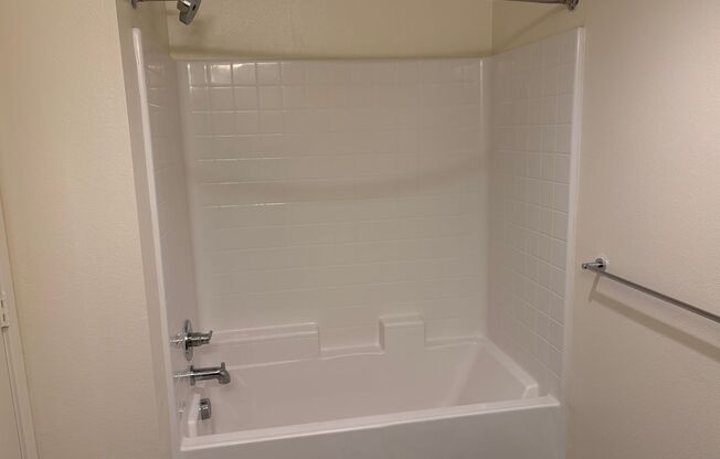 Studio, 1 bath, 459 sqft, $2,035, Unit 103