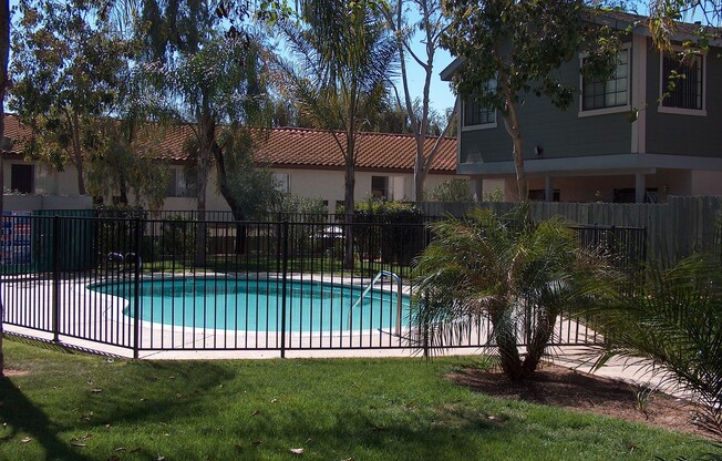 3 bed, 2.5 bth, CONDO in ESCONDIDO