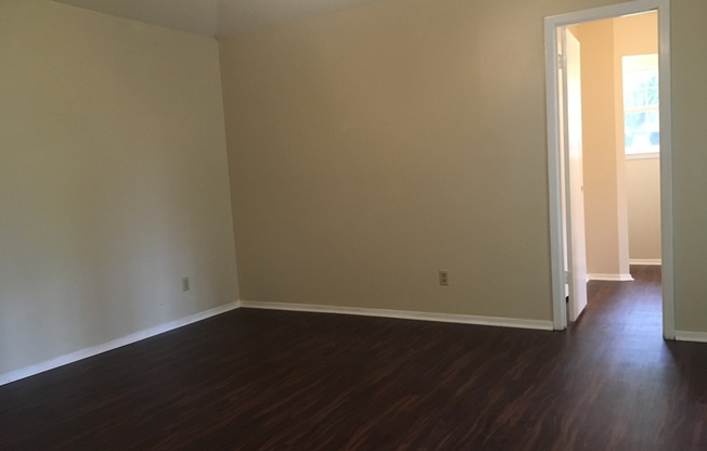 3 beds, 2 baths, $1,600