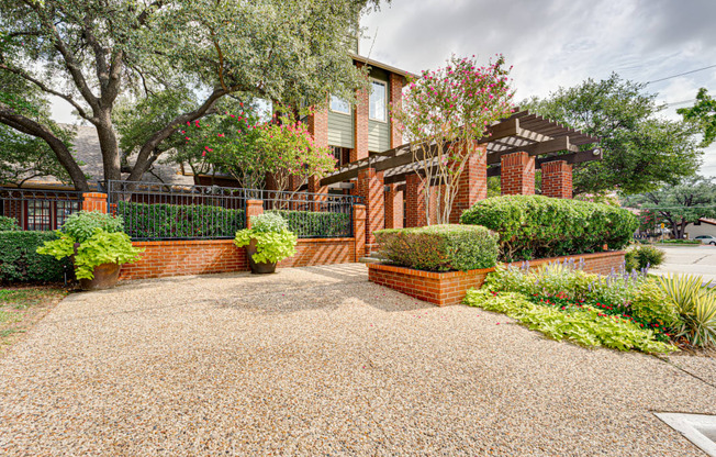 Courtyard at Hunters Hill, Dallas, 75287
