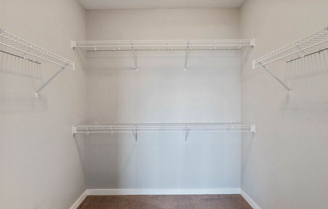 3 beds, 2 baths, 1,421 sqft, $1,500, Unit 307