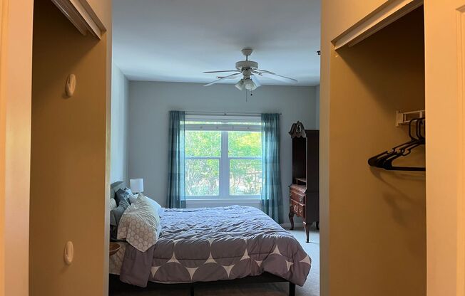 2 beds, 2 baths, $1,950, Unit UNIT 4203