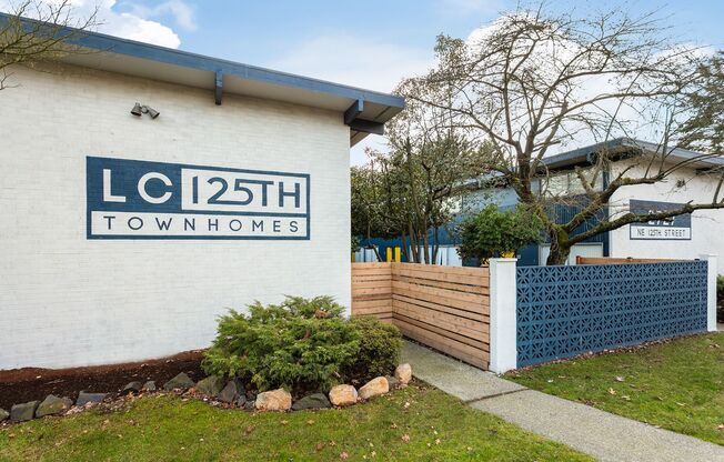 2727 NE 125th Street
