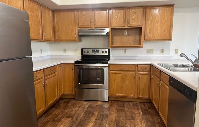 1 bed, 1 bath, 1,502 sqft, $1,755, Unit 33502