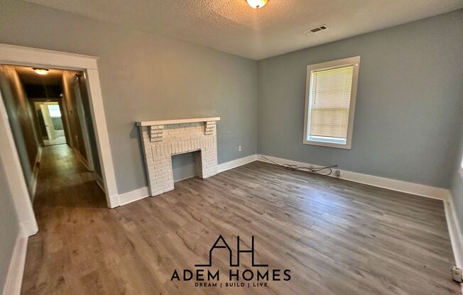 Spacious 2 Bedroom Home in a Central Location!! - (Duplex)