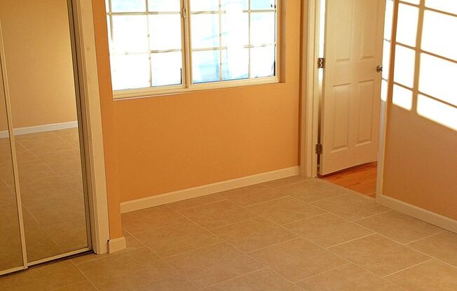 3 beds, 2 baths, $2,800, Unit UNIT C