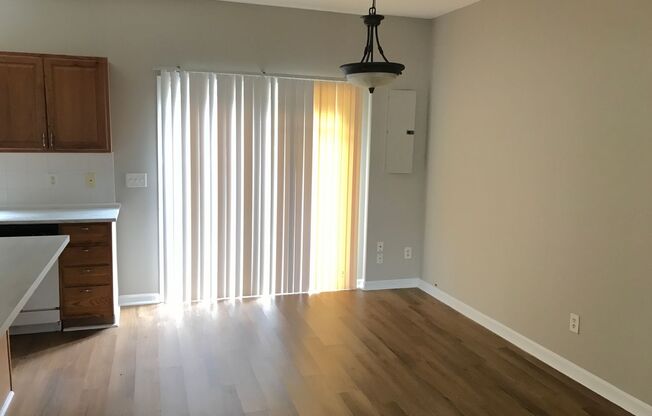 Great 3 Bedroom 2.5 Bath End Unit Townhome!