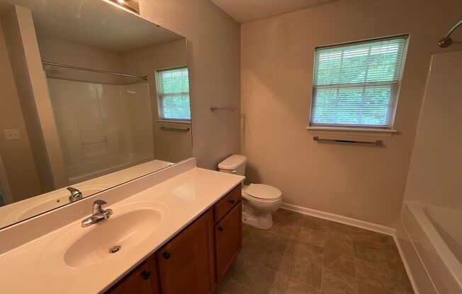 2 beds, 2 baths, 1,131 sqft, $1,425, Unit 2772-7