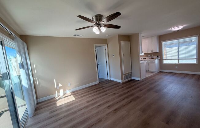 2 beds, 2 baths, 900 sqft, $2,595, Unit 36
